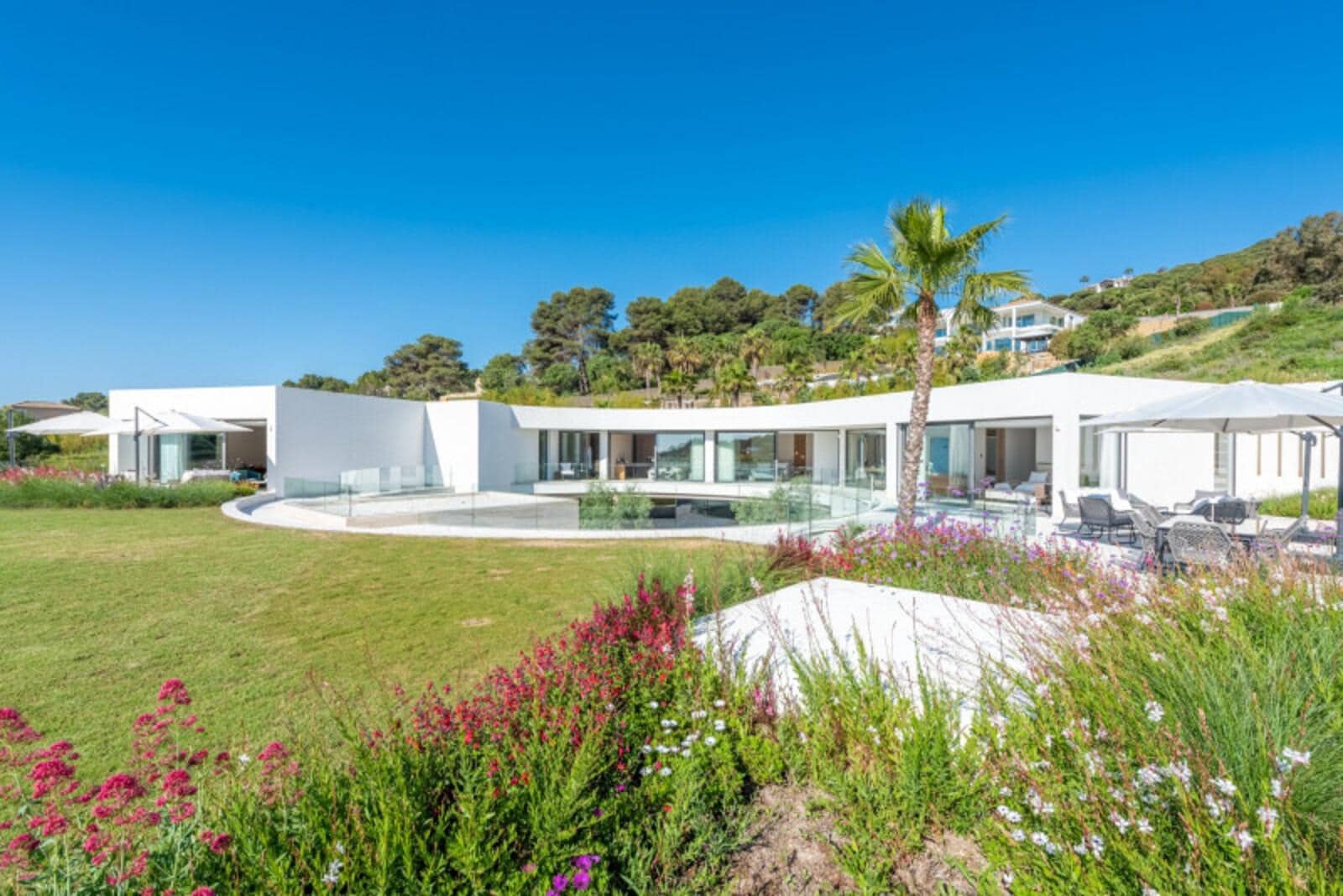 5 sypialnia Willa na sprzedaż w Sotogrande z basenem garażem - 13 900 000 € (Ref: 8896853)