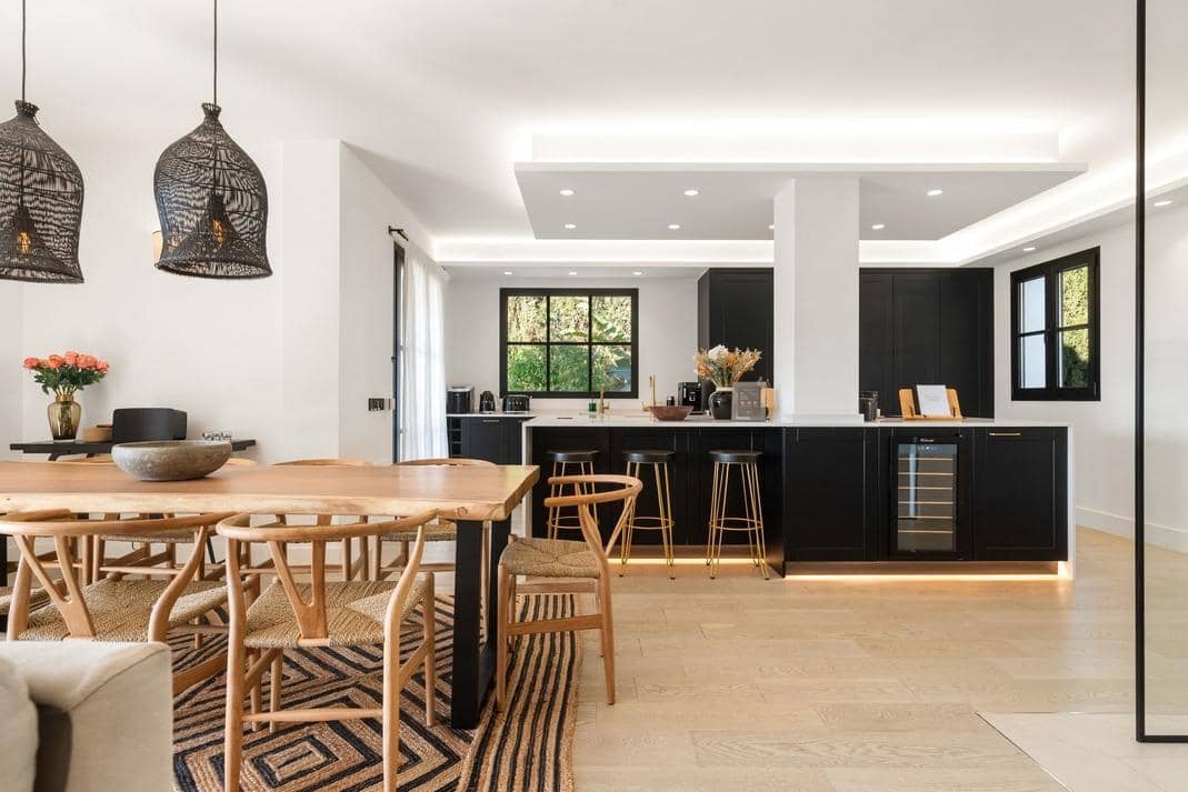 Chalet de 6 habitaciones en Benahavís en venta con piscina garaje - 2.995.000 € (Ref: 8896856)