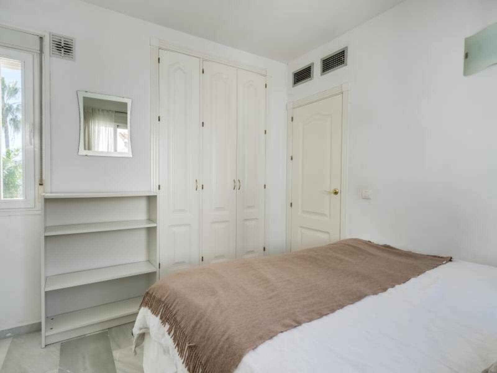 Ático de 3 habitaciones en Marbella en venta con piscina garaje - 575.000 € (Ref: 8896857)