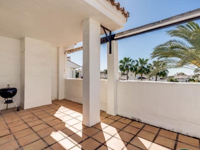 3 Zimmer Penthouse zu verkaufen in Marbella mit Pool Garage - 575.000 € (Ref: 8896857)