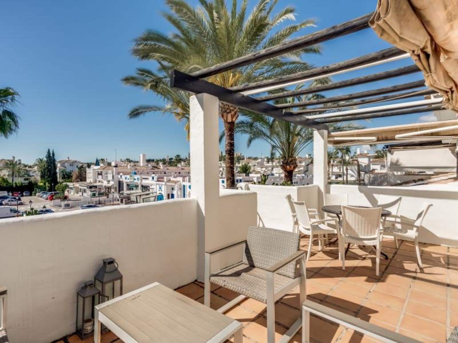 Ático de 3 habitaciones en Marbella en venta con piscina garaje - 575.000 € (Ref: 8896857)