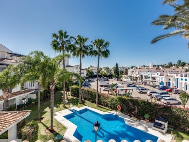 3 Zimmer Penthouse zu verkaufen in Marbella mit Pool Garage - 575.000 € (Ref: 8896857)