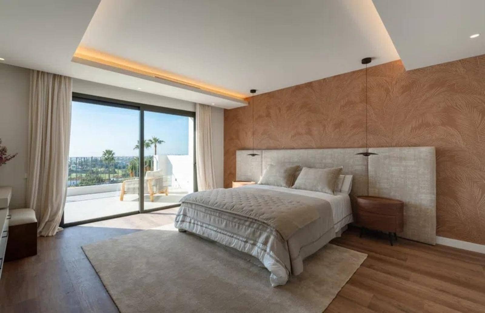 5 makuuhuone Huvila myytävänä paikassa Nueva Andalucia mukana uima-altaan 
autotalli - 5 250 000 € (Ref: 8900217)