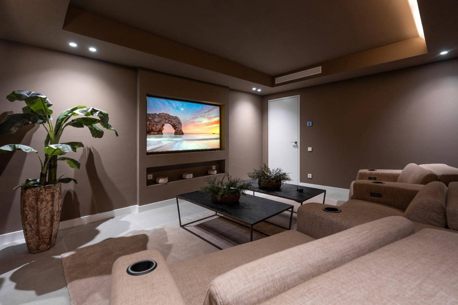 5 makuuhuone Huvila myytävänä paikassa Nueva Andalucia mukana uima-altaan 
autotalli - 5 250 000 € (Ref: 8900217)