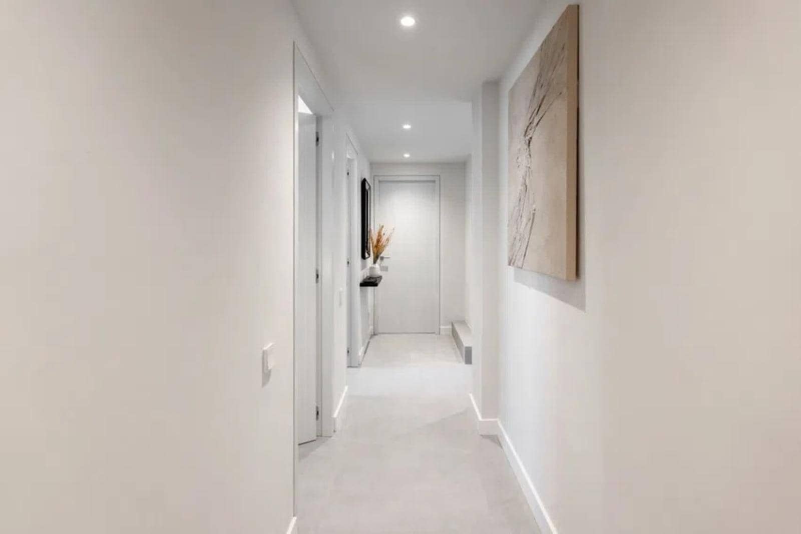 5 makuuhuone Huvila myytävänä paikassa Nueva Andalucia mukana uima-altaan 
autotalli - 5 250 000 € (Ref: 8900217)