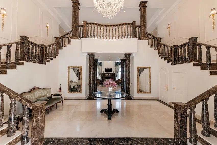 7 bedroom Villa for sale in Golden Mile with pool garage - € 16,000,000 (Ref: 8907534)