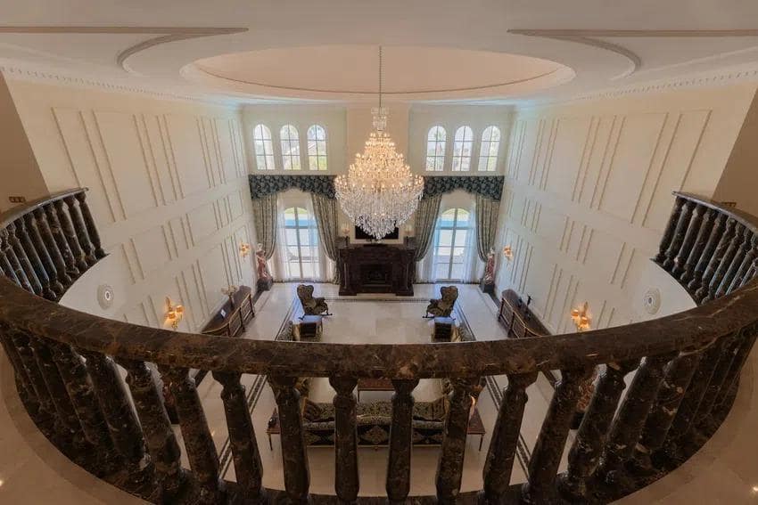 7 bedroom Villa for sale in Golden Mile with pool garage - € 16,000,000 (Ref: 8907534)