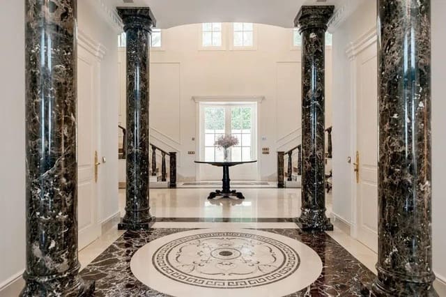 7 makuuhuone Huvila myytävänä paikassa Sierra Blanca, Marbella mukana uima-altaan 
autotalli - 16 000 000 € (Ref: 8907534)