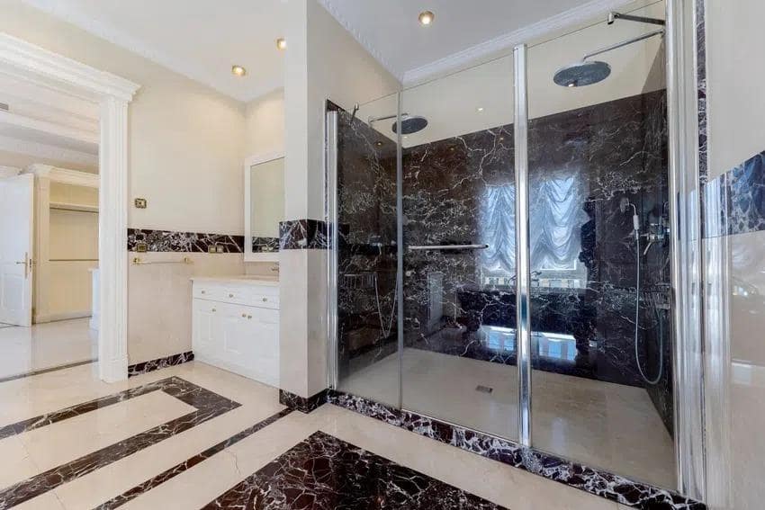 7 bedroom Villa for sale in Golden Mile with pool garage - € 16,000,000 (Ref: 8907534)