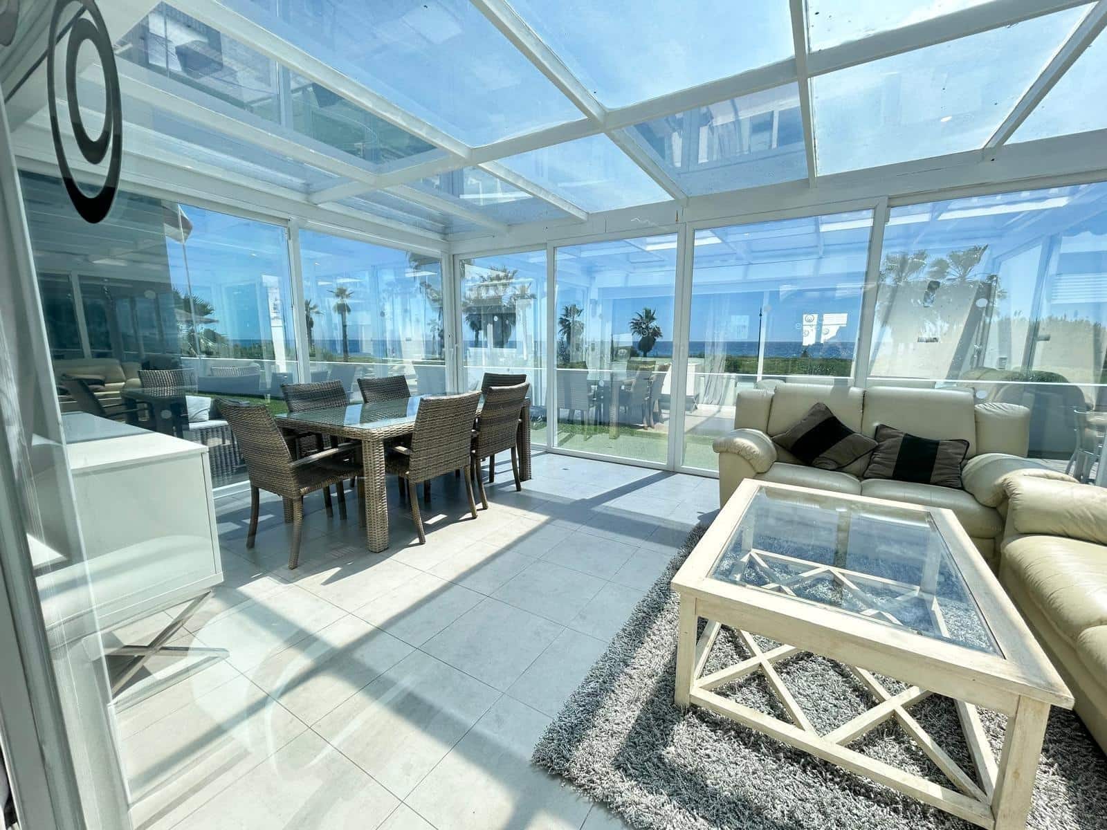 3 slaapkamer Villa te huur in Estepona met zwembad garage - € 8.000 (Ref: 8911138)