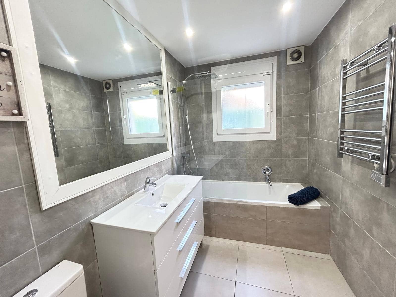 3 slaapkamer Villa te huur in Estepona met zwembad garage - € 8.000 (Ref: 8911138)