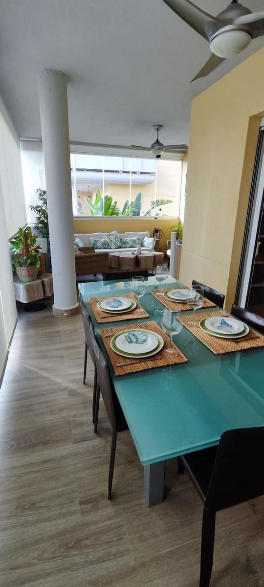 Piso de 3 habitaciones en Marbella en venta con piscina garaje - 590.000 € (Ref: 8911139)