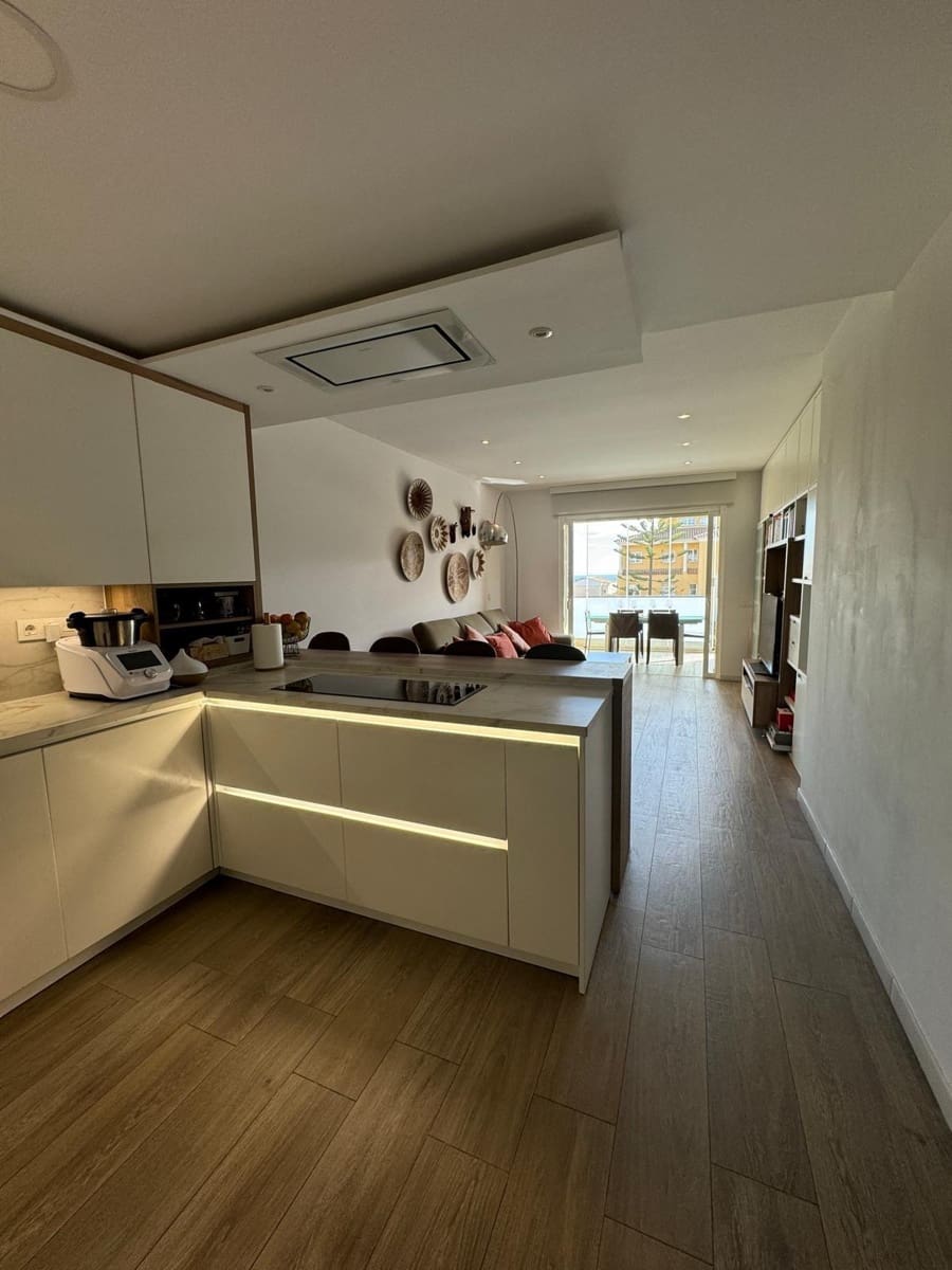 Piso de 3 habitaciones en Marbella en venta con piscina garaje - 590.000 € (Ref: 8911139)