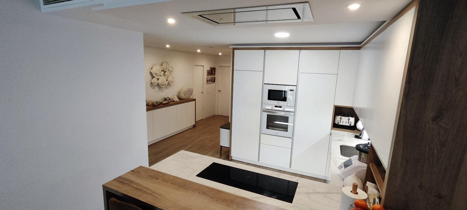 Piso de 3 habitaciones en Marbella en venta con piscina garaje - 590.000 € (Ref: 8911139)