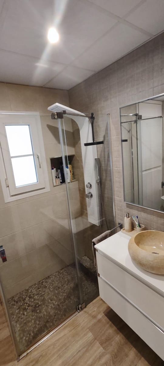 Piso de 3 habitaciones en Marbella en venta con piscina garaje - 590.000 € (Ref: 8911139)