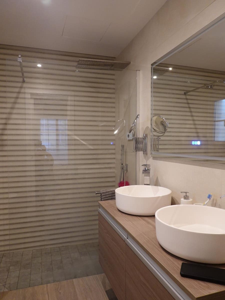 Piso de 3 habitaciones en Marbella en venta con piscina garaje - 590.000 € (Ref: 8911139)