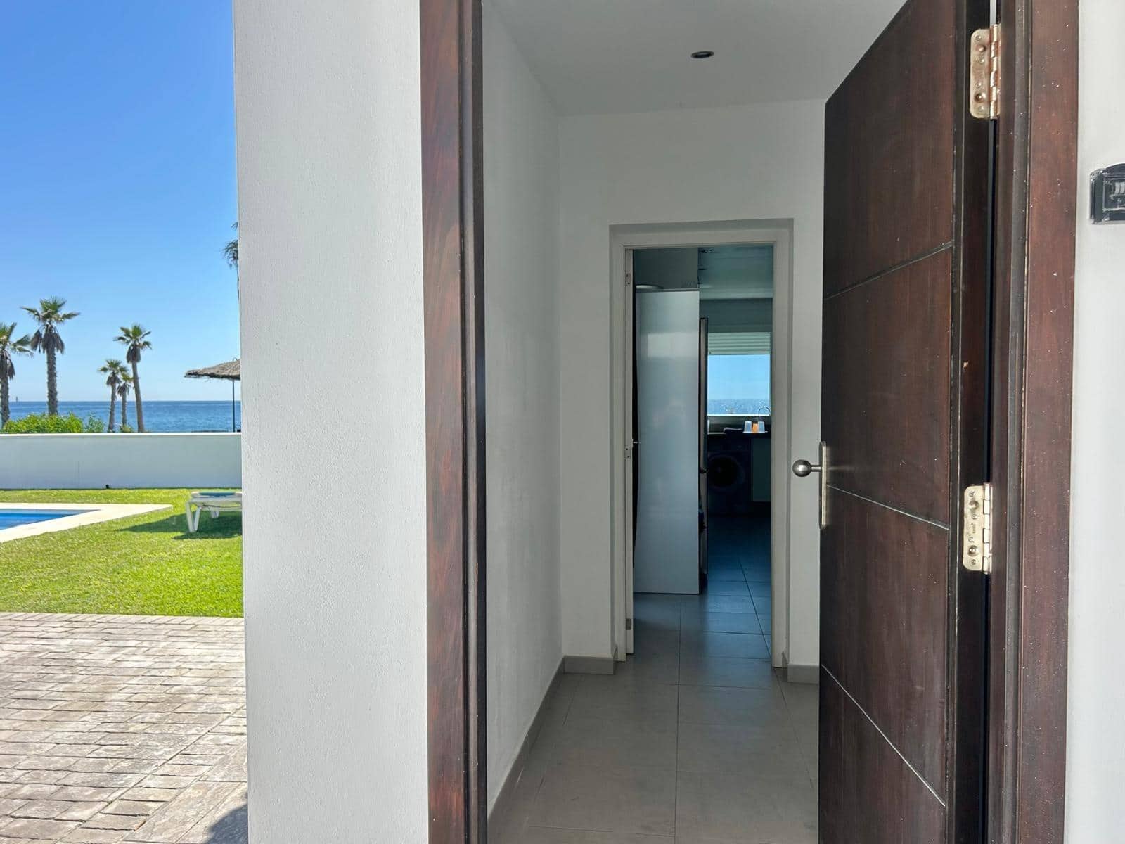 3 soverom Villa til salgs i Estepona med svømmebasseng garasje - € 1 650 000 (Ref: 8911140)