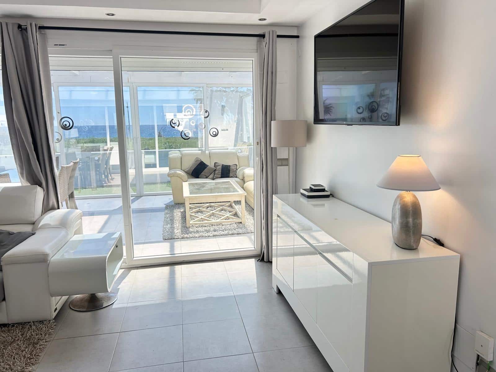 3 soverom Villa til salgs i Estepona med svømmebasseng garasje - € 1 650 000 (Ref: 8911140)