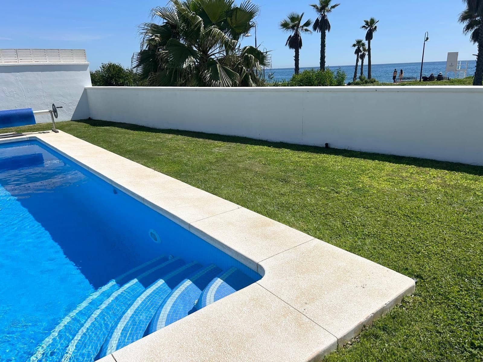 3 soverom Villa til salgs i Estepona med svømmebasseng garasje - € 1 650 000 (Ref: 8911140)