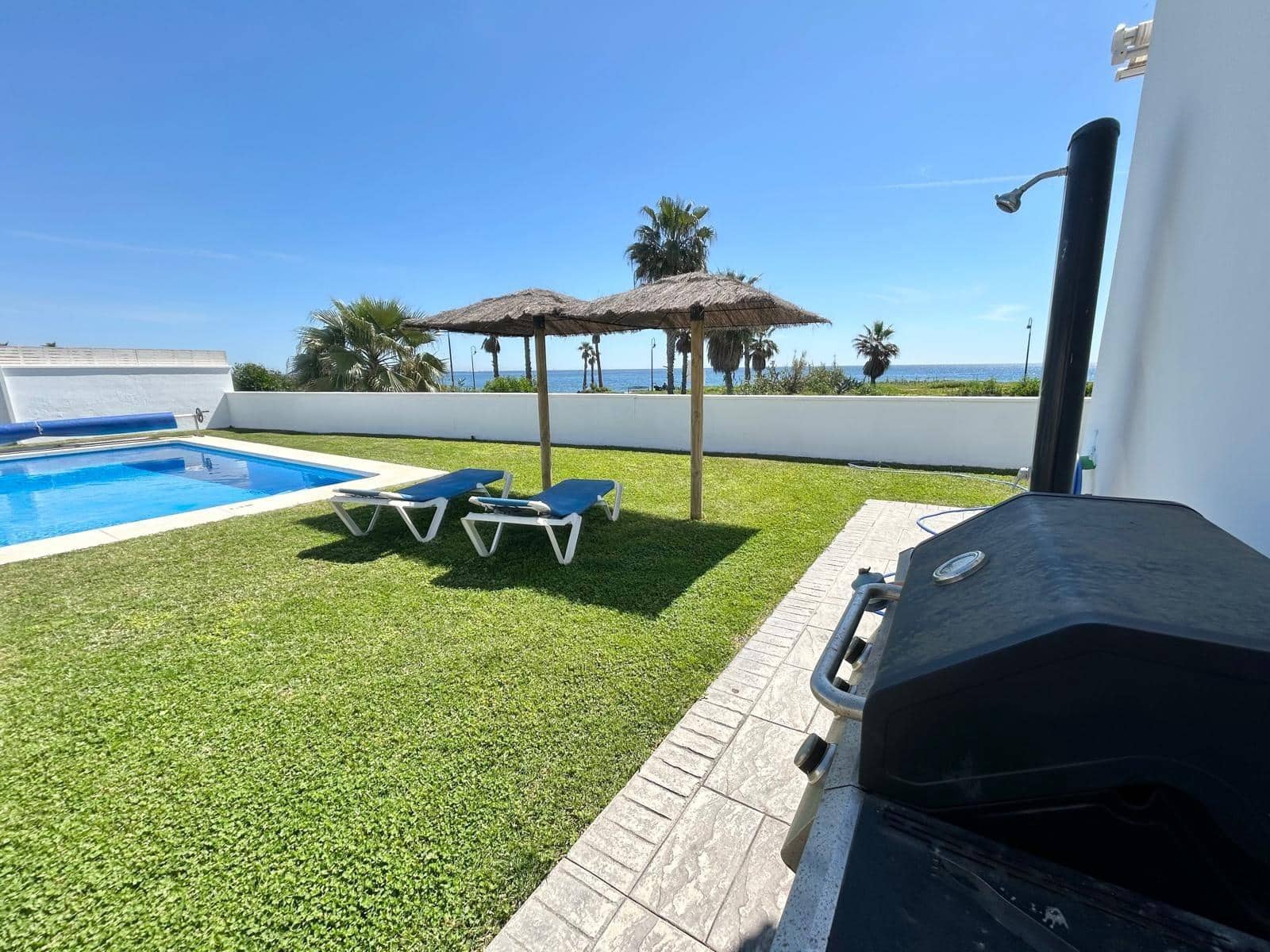 3 soverom Villa til salgs i Estepona med svømmebasseng garasje - € 1 650 000 (Ref: 8911140)