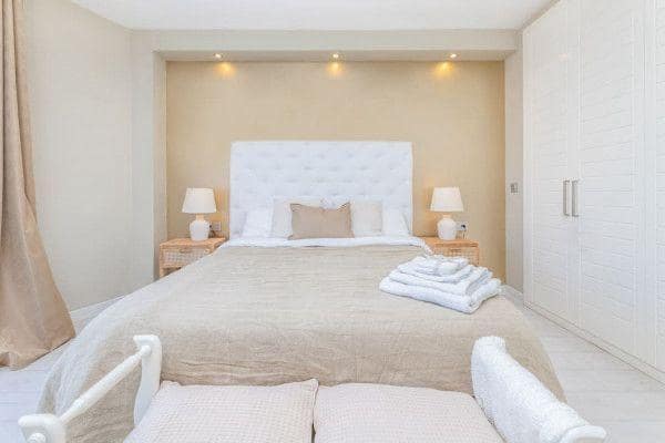 Piso de 3 habitaciones en Marbella en venta con garaje - 1.300.000 € (Ref: 8911142)