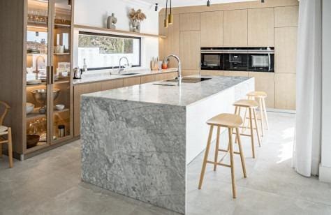 8 soveværelse Villa til salg i Marbella med swimmingpool garage - € 3.750.000 (Ref: 8921349)