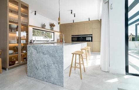 8 soveværelse Villa til salg i Marbella med swimmingpool garage - € 3.750.000 (Ref: 8921349)