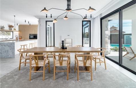 8 soveværelse Villa til salg i Marbella med swimmingpool garage - € 3.750.000 (Ref: 8921349)