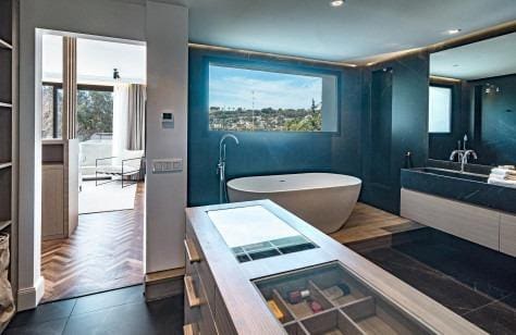 8 soveværelse Villa til salg i Marbella med swimmingpool garage - € 3.750.000 (Ref: 8921349)