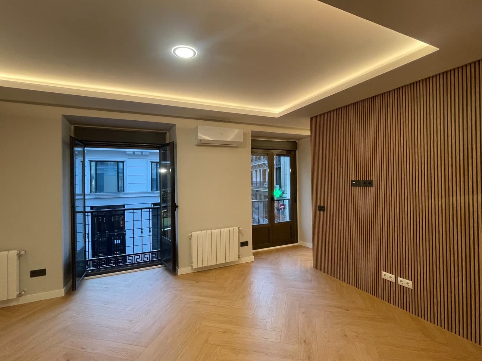 2 bedroom Flat for sale in Madrid city - € 695,000 (Ref: 8957153)