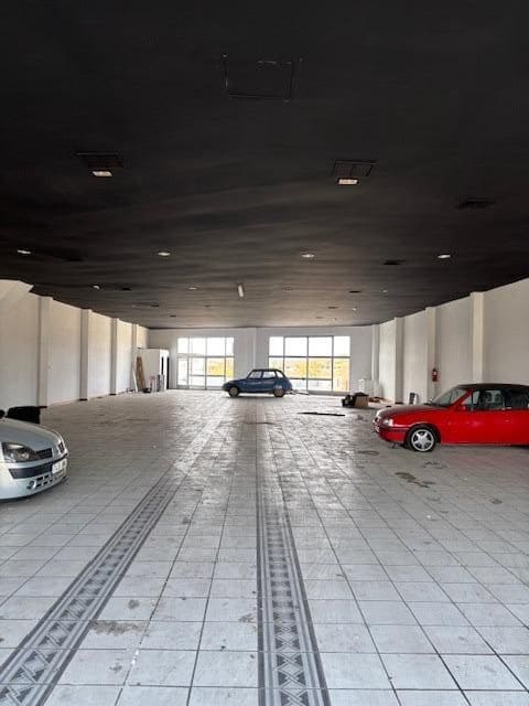 Virksomhed til salg i Zaratan med garage - € 750.000 (Ref: 8968368)