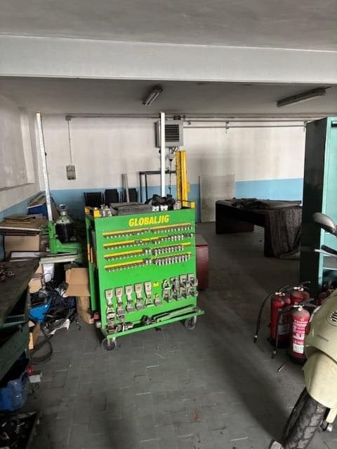 Virksomhed til salg i Zaratan med garage - € 750.000 (Ref: 8968368)