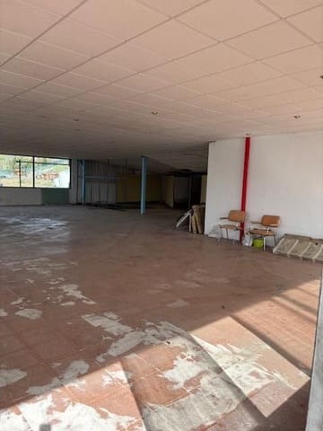 Business for sale in Zaratán with garage - € 750,000 (Ref: 8968368)