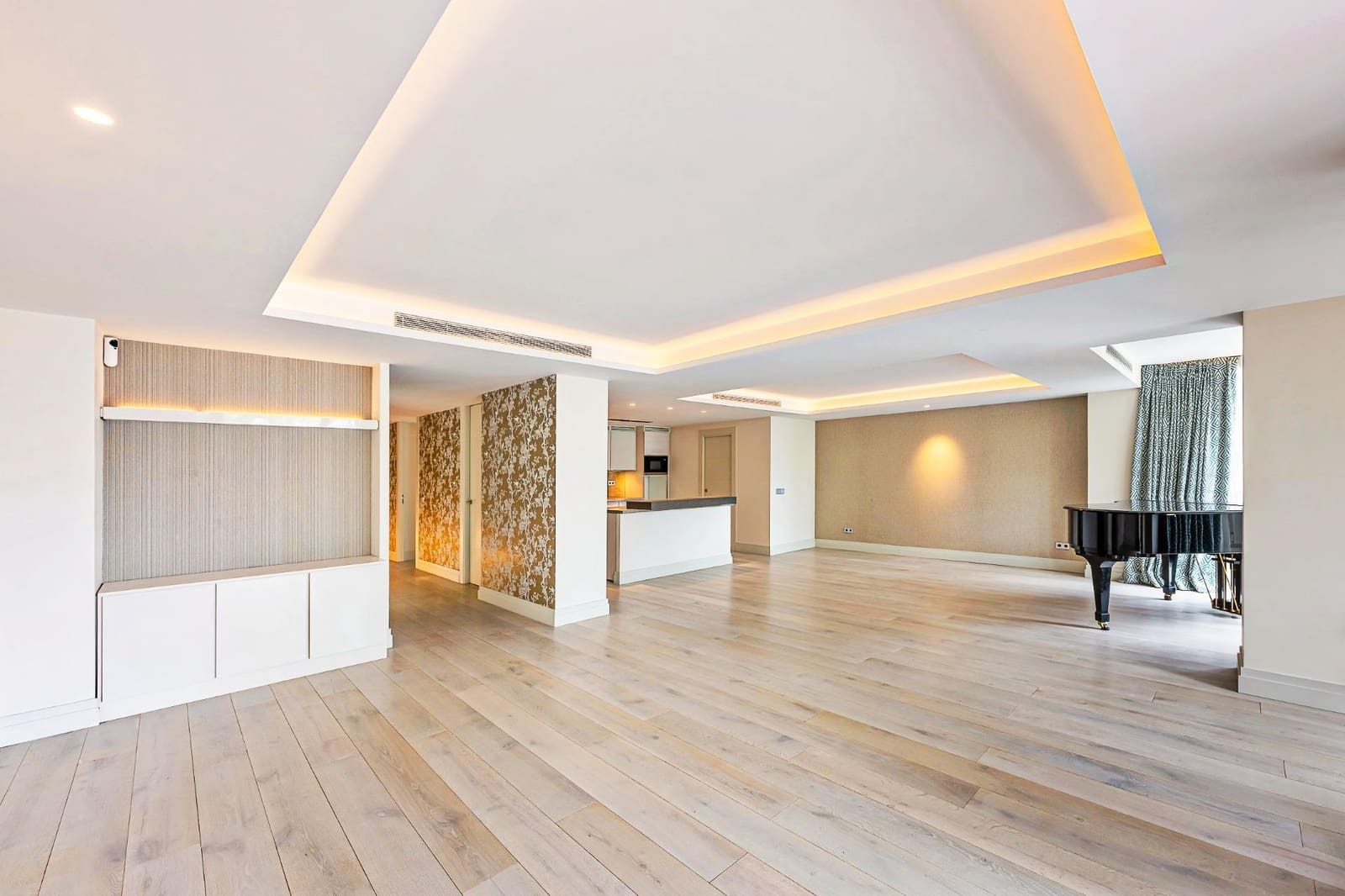 2 slaapkamer Flat te koop in Marbella met zwembad garage - € 1.650.000 (Ref: 9009084)