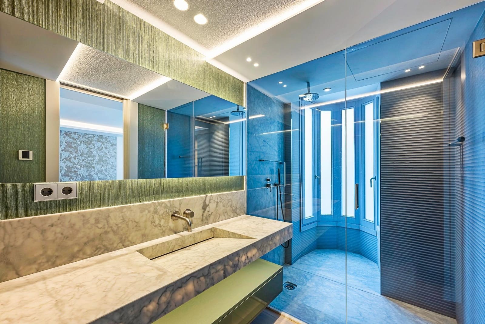 2 slaapkamer Flat te koop in Marbella met zwembad garage - € 1.650.000 (Ref: 9009084)