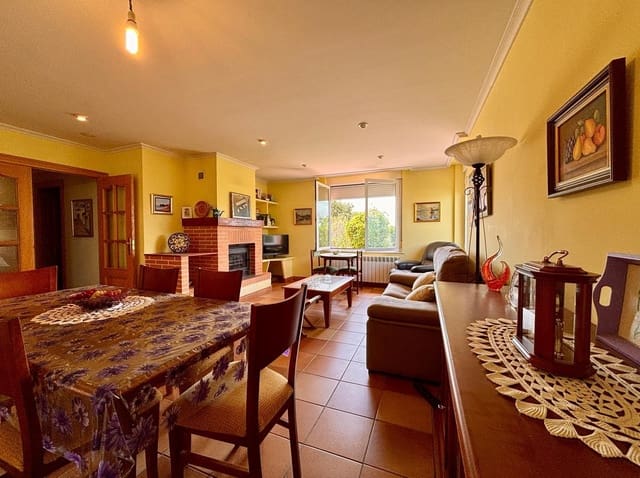 5 bedroom Villa for sale in Buenavista with garage - € 279,000 (Ref: 9085306)