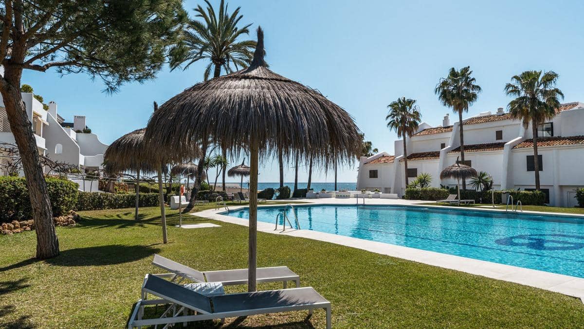 3 bedroom Flat for sale in Golden Mile with pool - € 2,750,000 (Ref: 9100769)