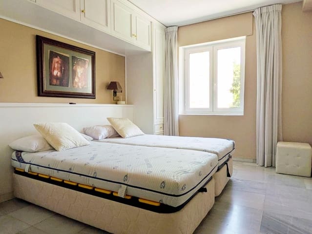 2 Zimmer Wohnung zu verkaufen in Marbella mit Garage - 455.000 € (Ref: 9163755)