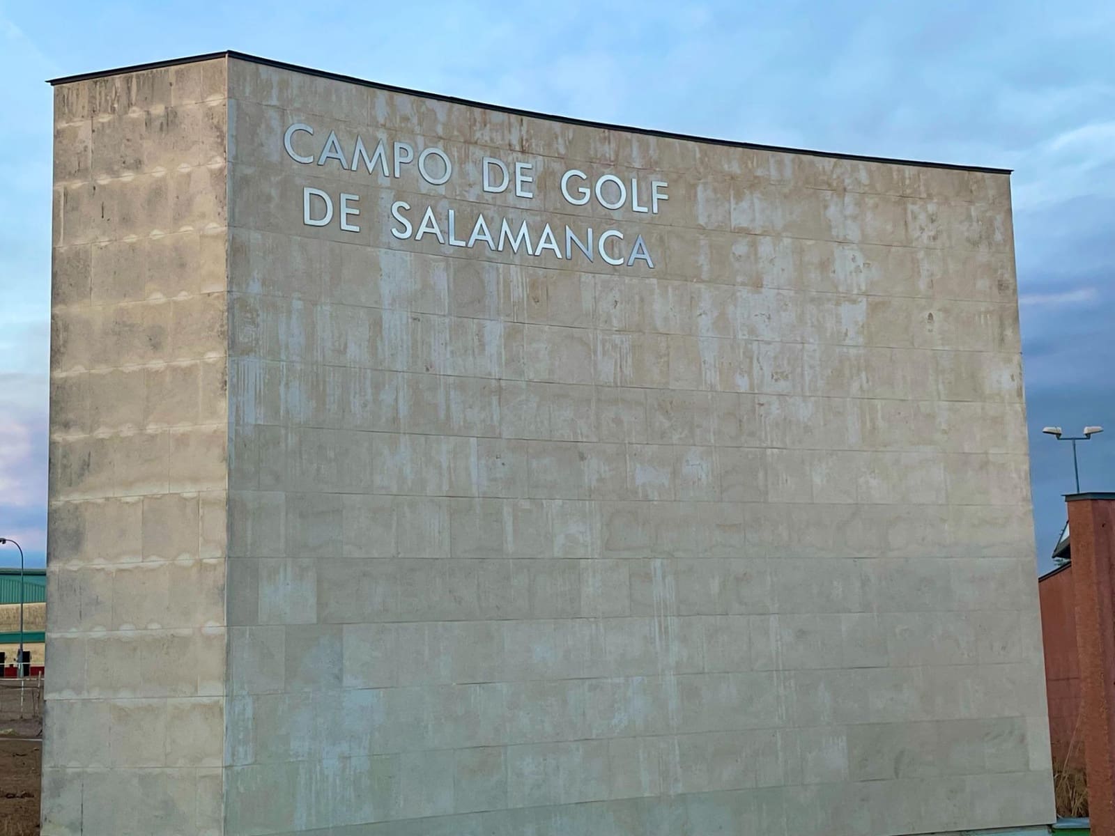 4 bedroom Villa for sale in Carrascal de Barregas with pool garage - € 367,000 (Ref: 9206837)