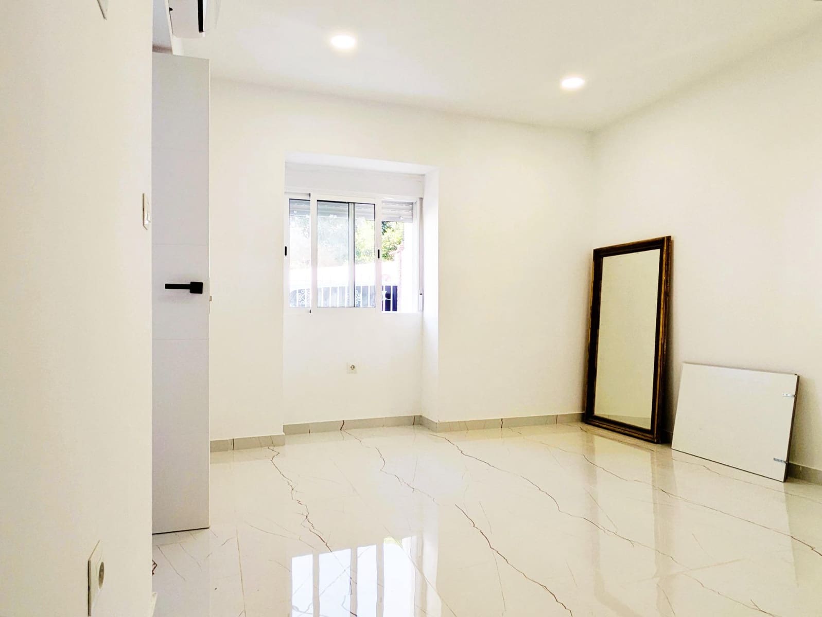 5 soveværelse Villa til salg i Alhaurin el Grande - € 450.000 (Ref: 9236919)