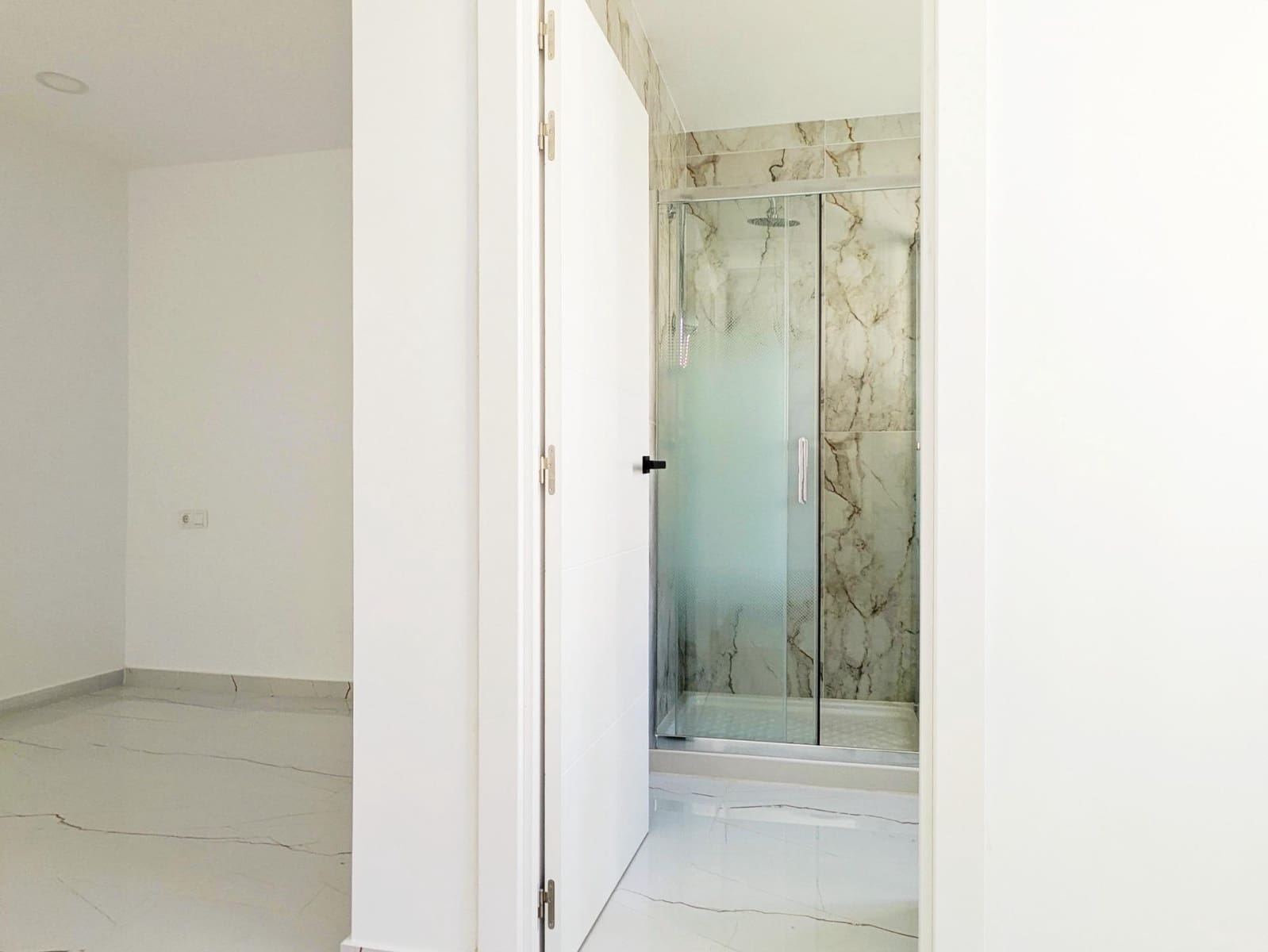 5 soveværelse Villa til salg i Alhaurin el Grande - € 450.000 (Ref: 9236919)