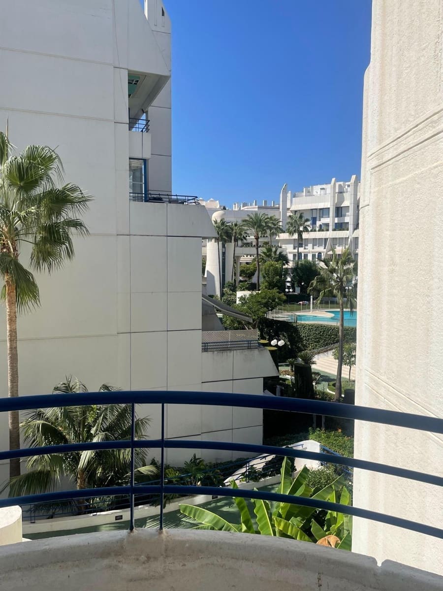 2 quarto Apartamento para venda em Marbella com piscina - 820 000 € (Ref: 9240443)