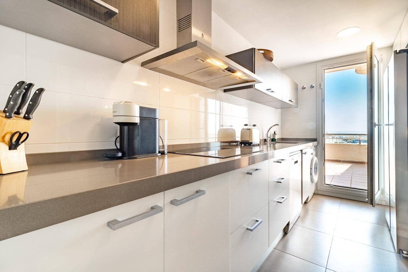 Ático de 3 habitaciones en Marbella en venta con piscina - 2.300.000 € (Ref: 9276360)