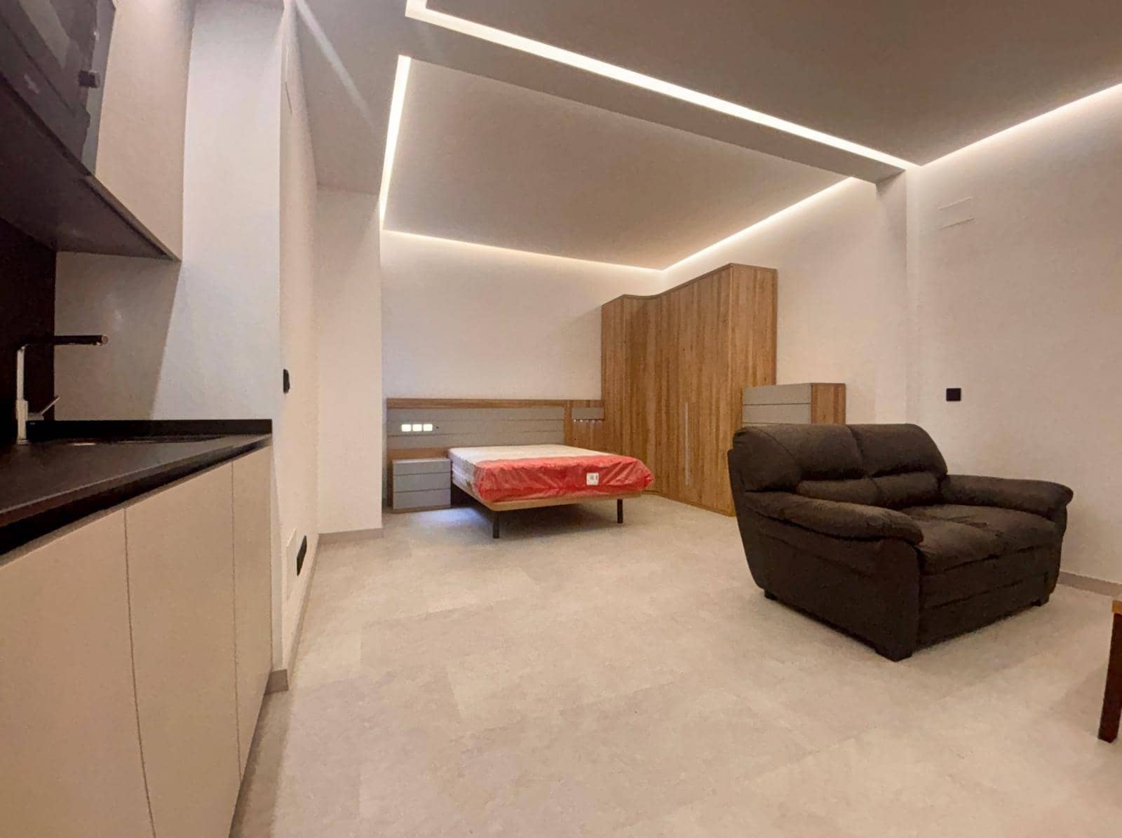 1 soveværelse Studio til leje i Salamanca by - € 750 (Ref: 9285243)