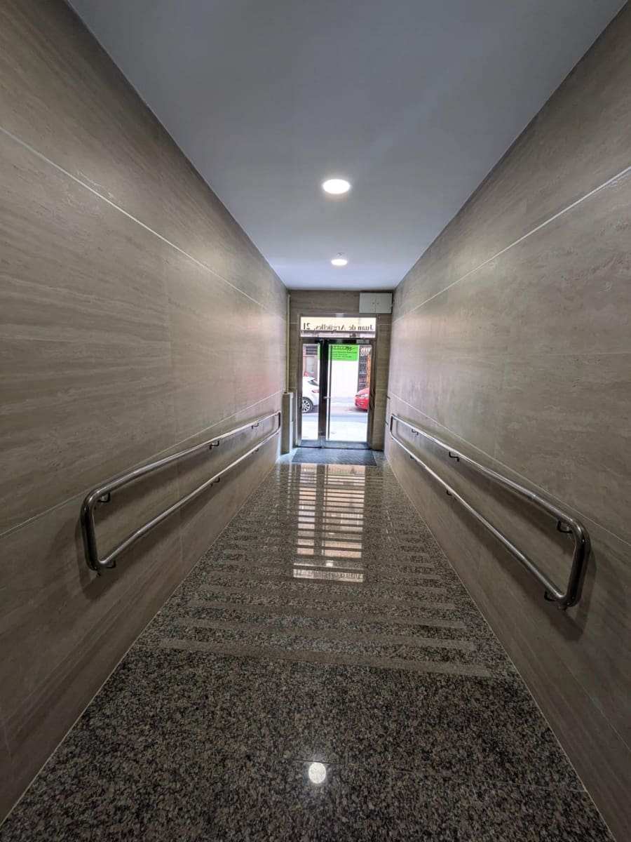 3 bedroom Flat for sale in Salamanca city - € 210,000 (Ref: 9349593)