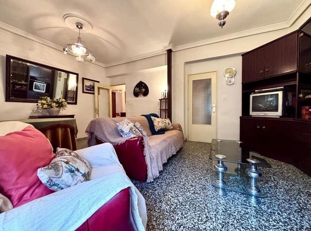 3 Zimmer Wohnung zu verkaufen in Salamanca Stadt - 210.000 € (Ref: 9349593)