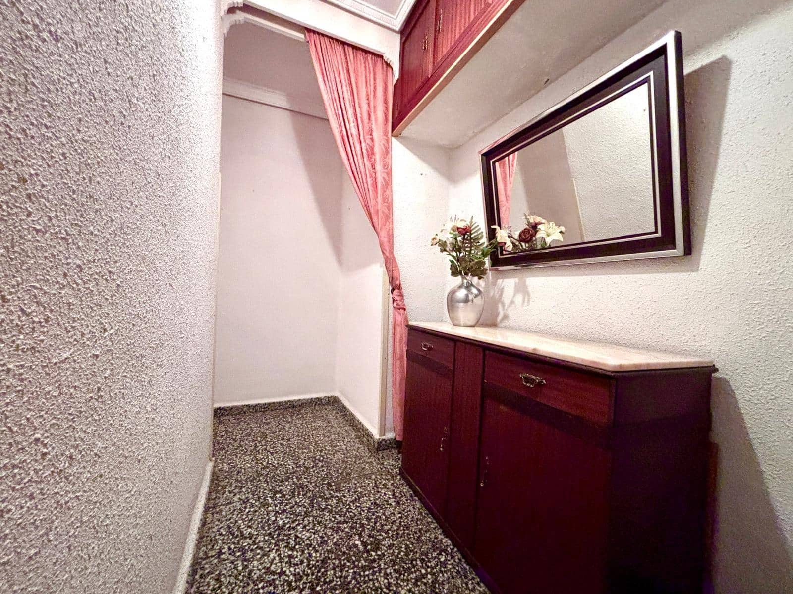 3 bedroom Flat for sale in Salamanca city - € 210,000 (Ref: 9349593)