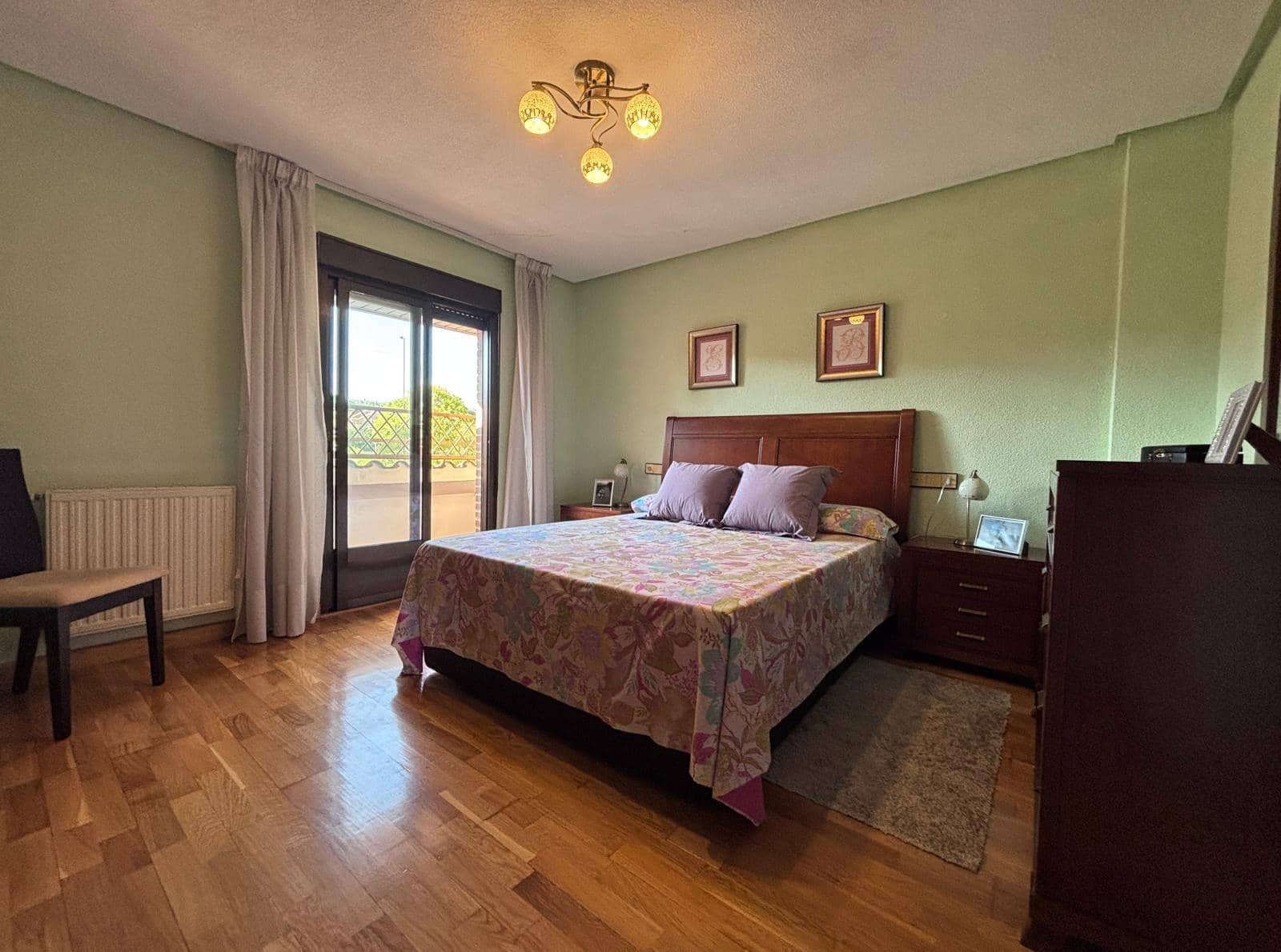 4 soveværelse Villa til salg i Villamayor med swimmingpool garage - € 325.000 (Ref: 9449210)