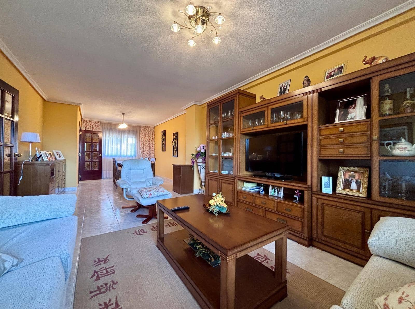 4 soveværelse Villa til salg i Villamayor med swimmingpool garage - € 325.000 (Ref: 9449210)