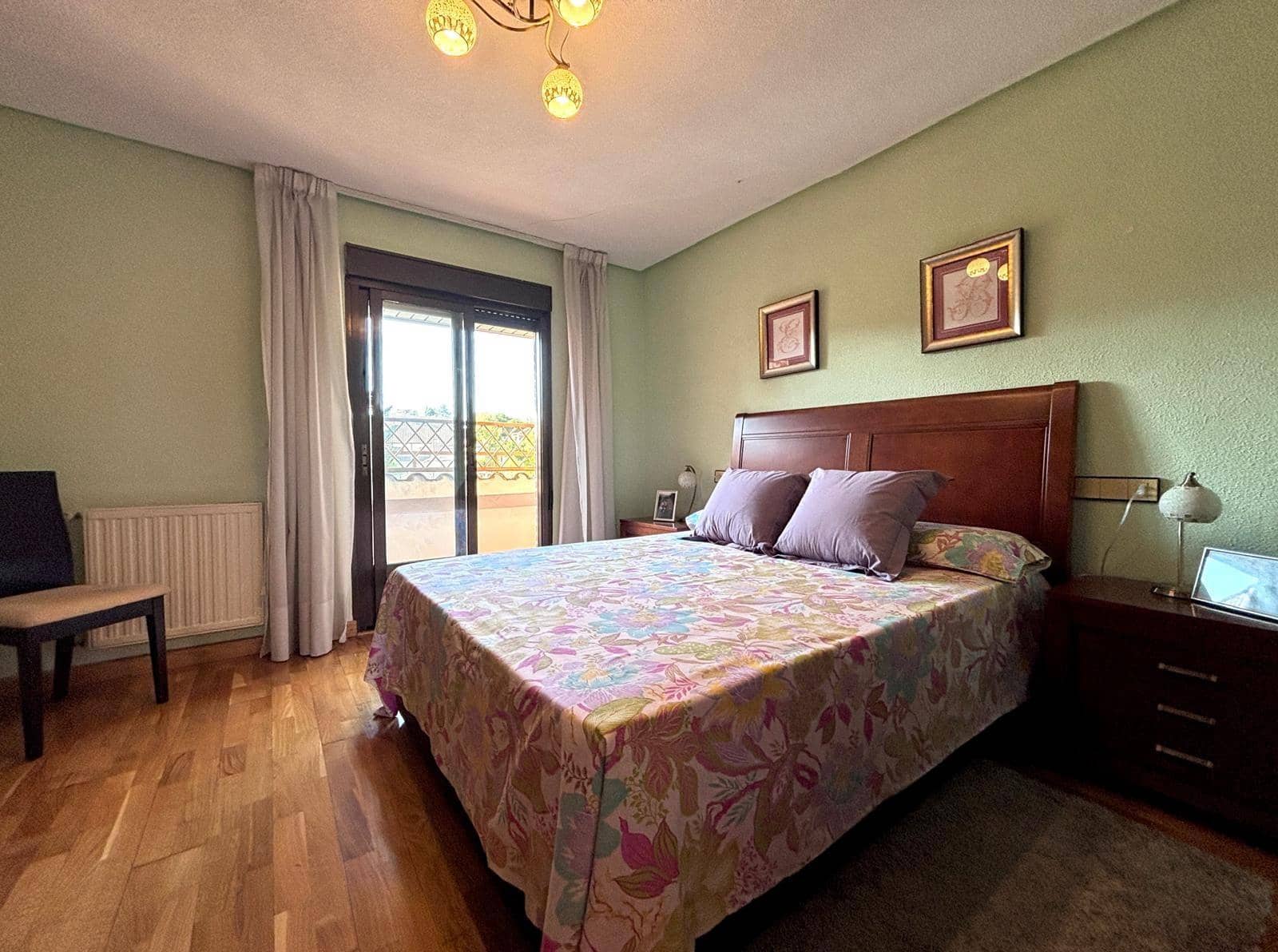 4 soveværelse Villa til salg i Villamayor med swimmingpool garage - € 325.000 (Ref: 9449210)